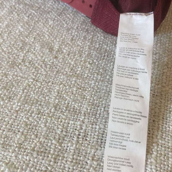 Fabletics The Nylon Hat Adrenaline Red Collegiate Baseball Cap - Picture 7 of 7